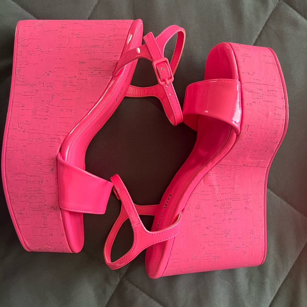 COPY - NEW Steve Madden Girl pink wedges sandals heels 6.5